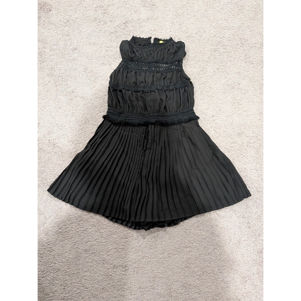 Gianni Bini Black Pleated Skort Romper High Neck Crochet Lace‎ Fringe Size L